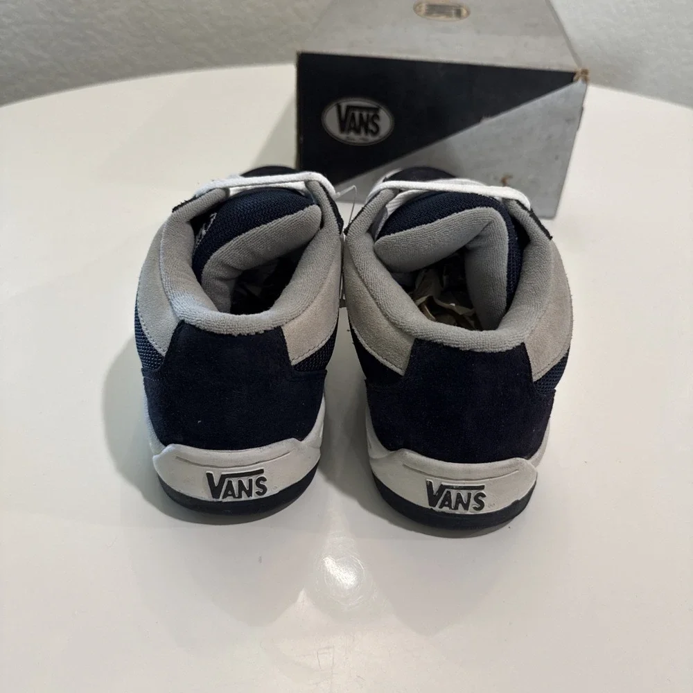 vintage 90s vans skateboarding shoes Sz 10.5 NEW OLD STOCK